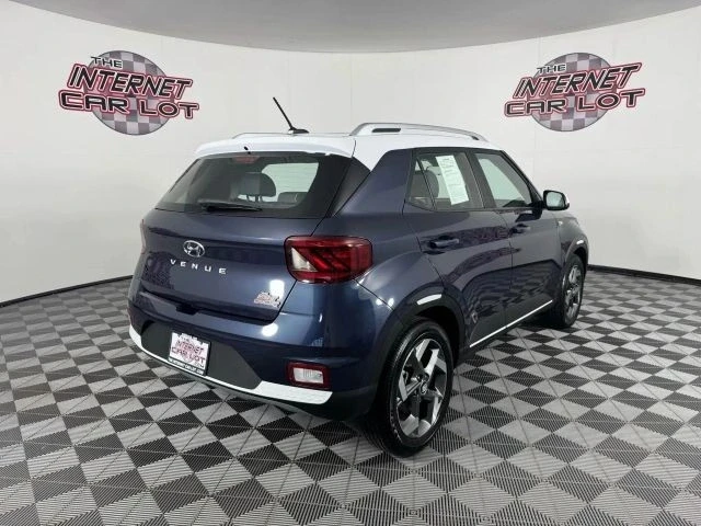 2025 Hyundai Venue - Image 7 of 12