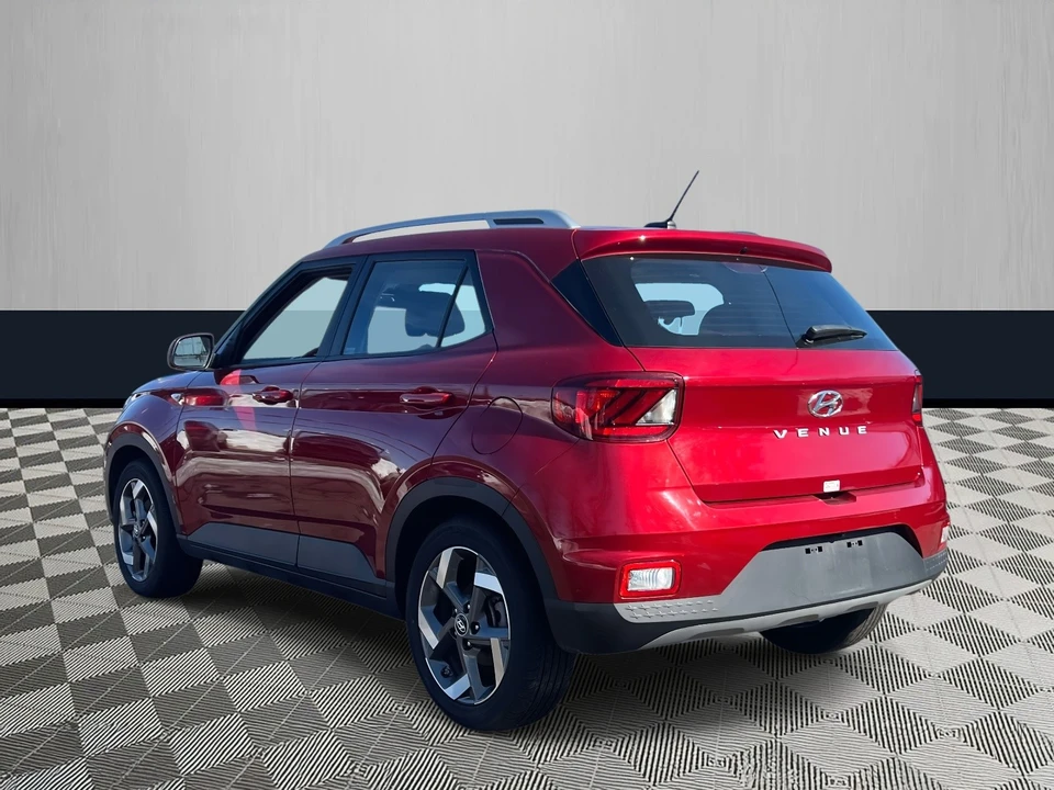 2025 Hyundai Venue - Image 4 of 21
