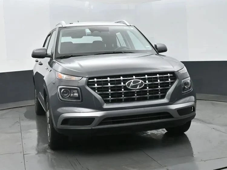 2025 Hyundai Venue - Image 3 of 12