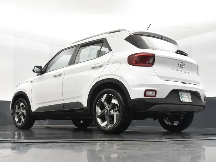 2025 Hyundai Venue - Image 12 of 12