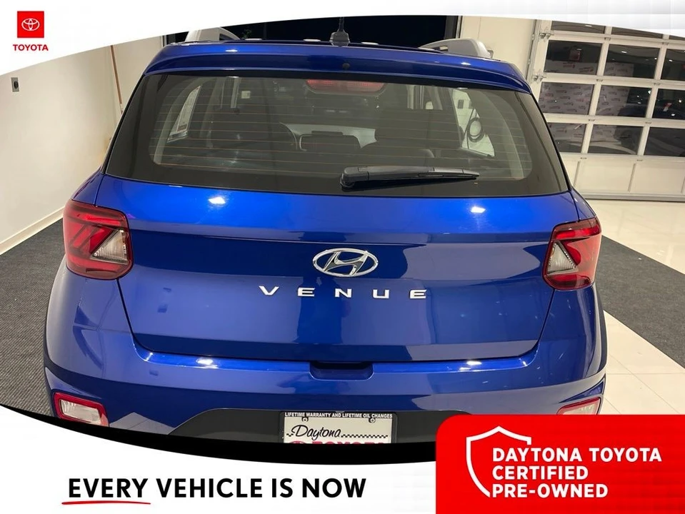 2025 Hyundai Venue - Image 11 of 12