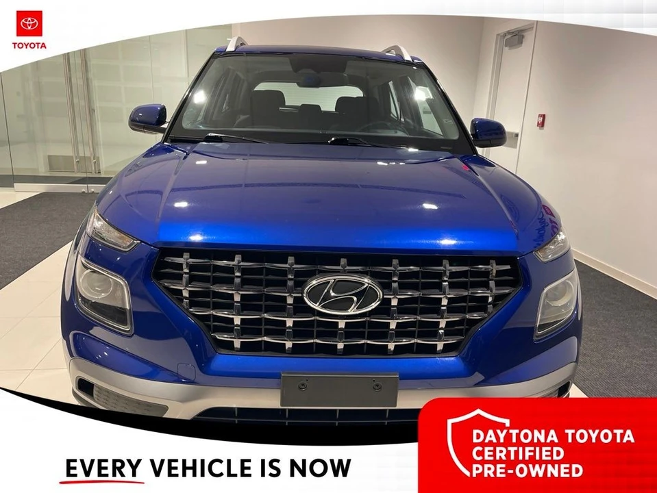 2025 Hyundai Venue - Image 4 of 12