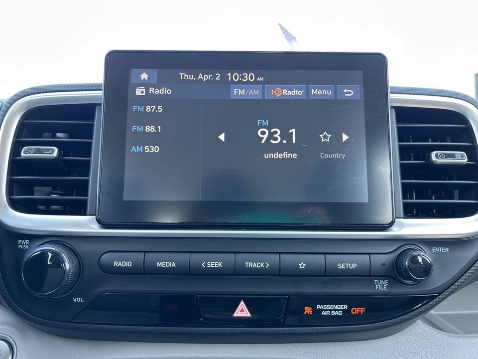 2025 Hyundai Venue - Image 17 of 21