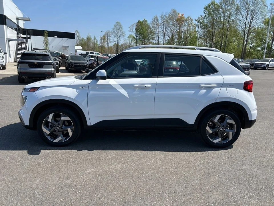 2025 Hyundai Venue - Image 2 of 21