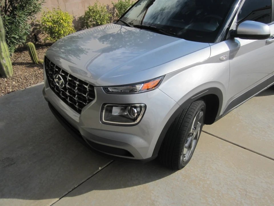 2025 Hyundai Venue - Image 3 of 21