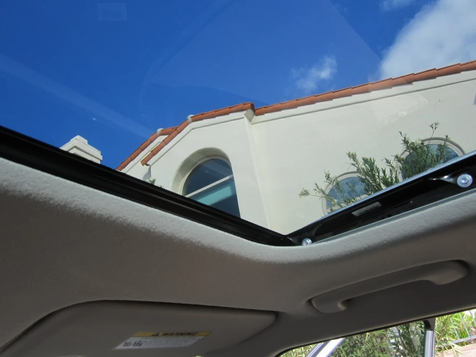 2025 Hyundai Venue - Image 17 of 21