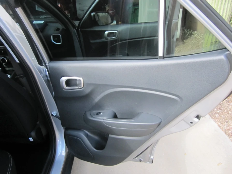 2025 Hyundai Venue - Image 11 of 21