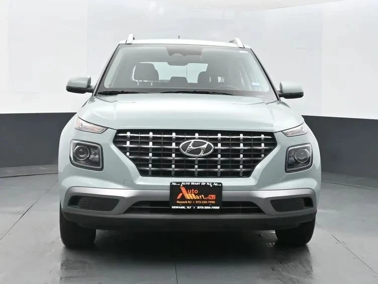 2025 Hyundai Venue - Image 4 of 12