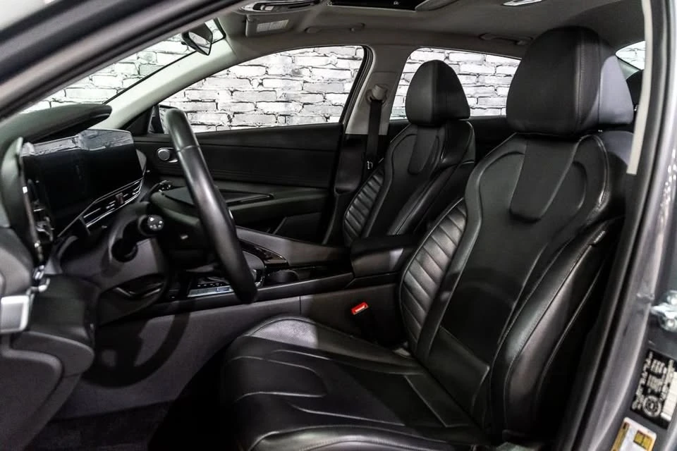2025 Hyundai Elantra - Image 20 of 20