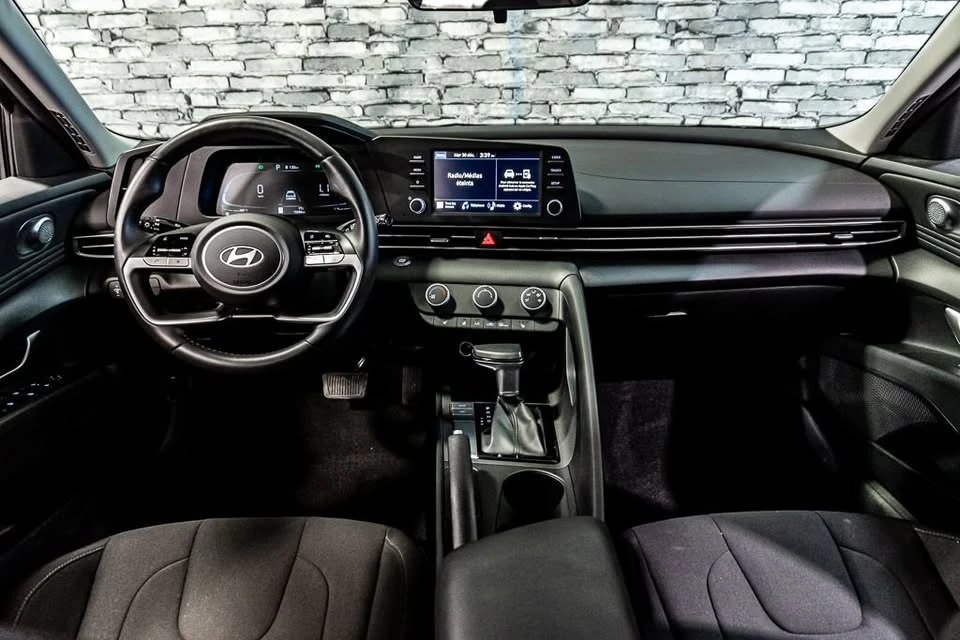 2025 Hyundai Elantra - Image 4 of 20
