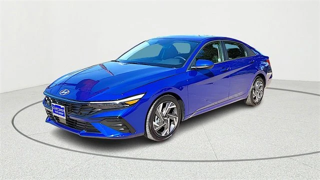 2025 Hyundai Elantra - Image 3 of 19