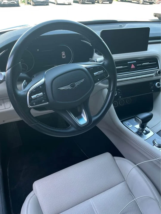 2025 Hyundai Genesis - Image 7 of 14