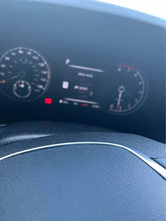 2025 Hyundai Genesis - Image 10 of 14