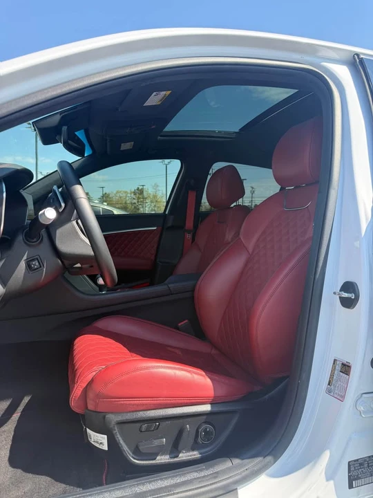 2025 Hyundai Genesis - Image 4 of 10