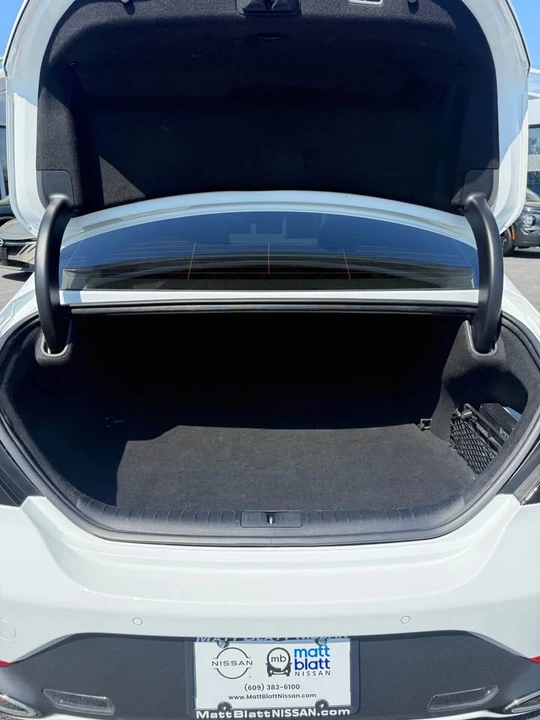 2025 Hyundai Genesis - Image 10 of 10