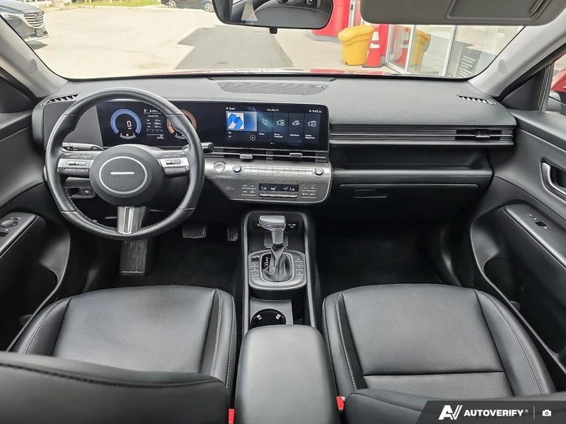 2025 Hyundai Kona - Image 15 of 20
