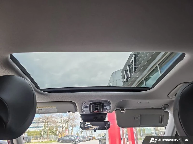 2025 Hyundai Kona - Image 18 of 20