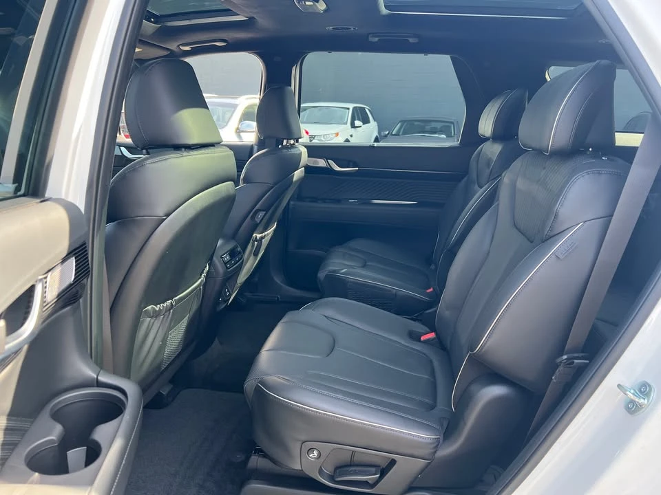 2025 Hyundai Palisade - Image 15 of 20