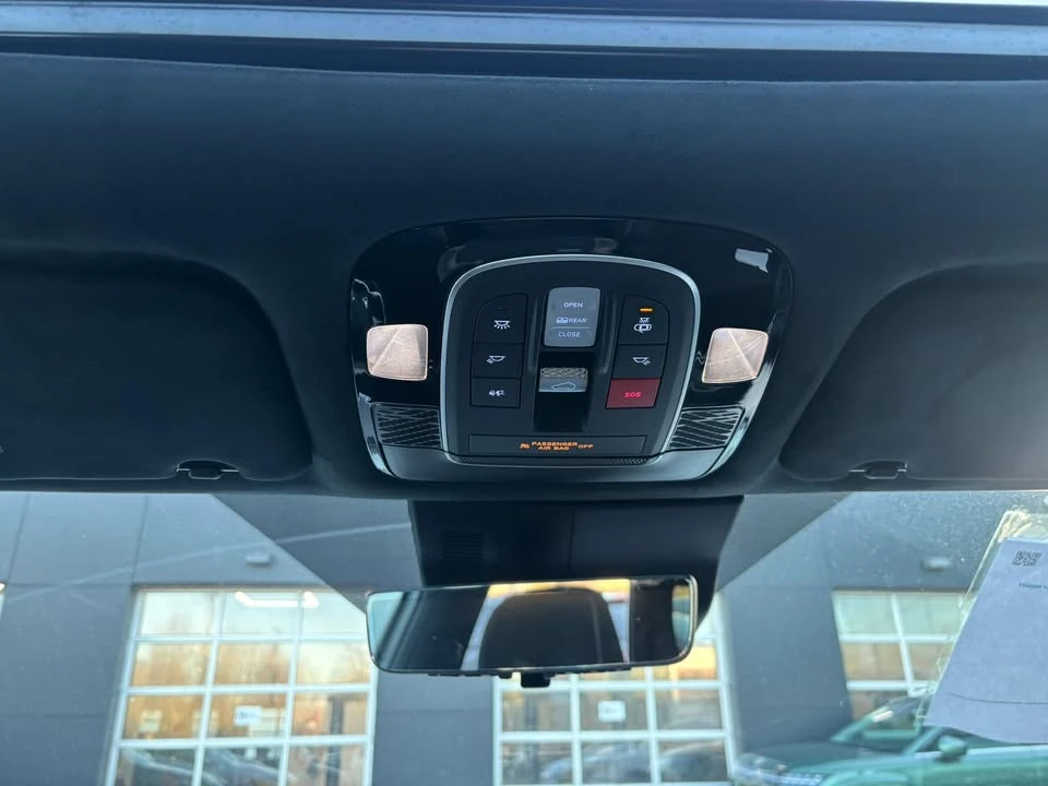 2025 Hyundai Palisade - Image 10 of 19