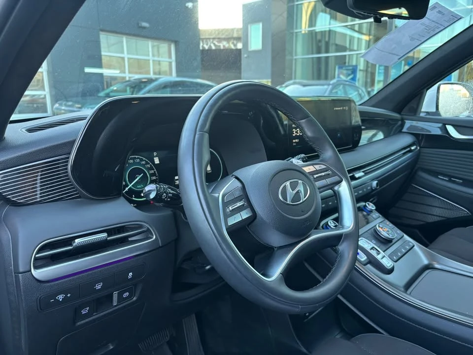 2025 Hyundai Palisade - Image 17 of 19