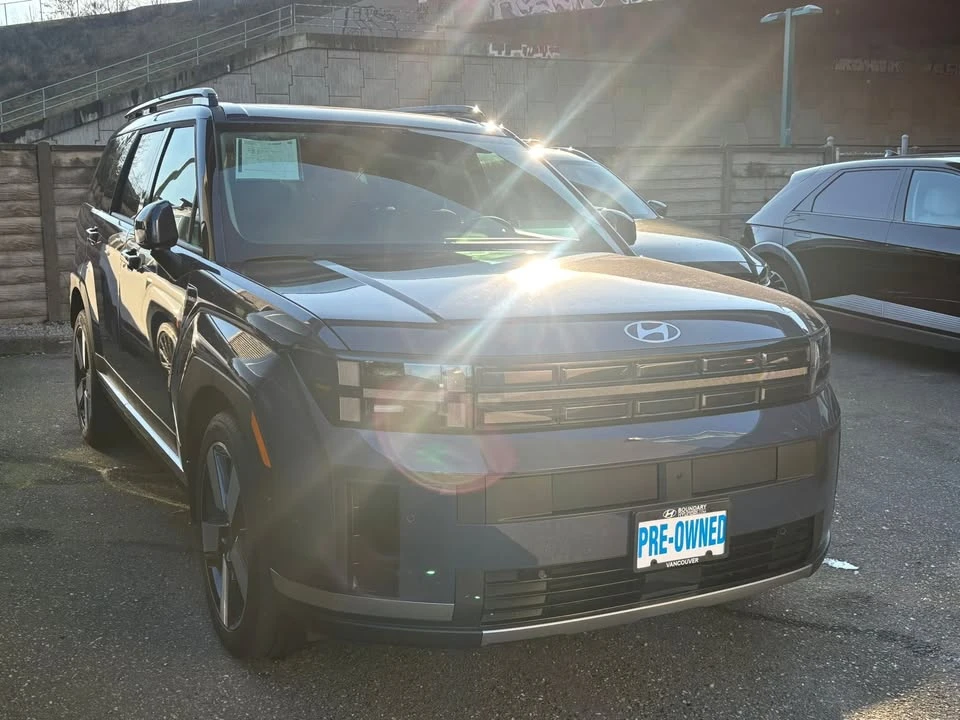 2025 Hyundai Santa Fe - Image 2 of 19