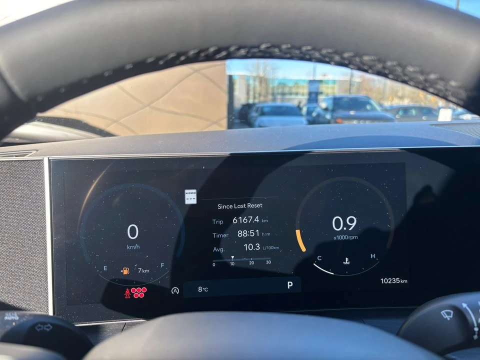 2025 Hyundai Santa Fe - Image 12 of 19