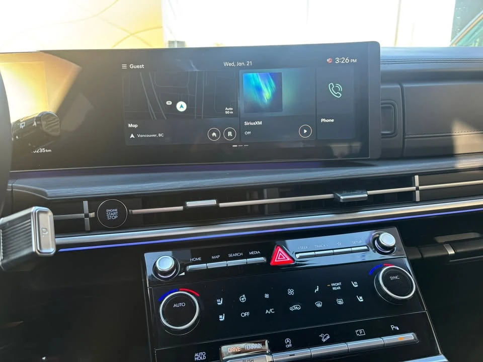 2025 Hyundai Santa Fe - Image 11 of 19