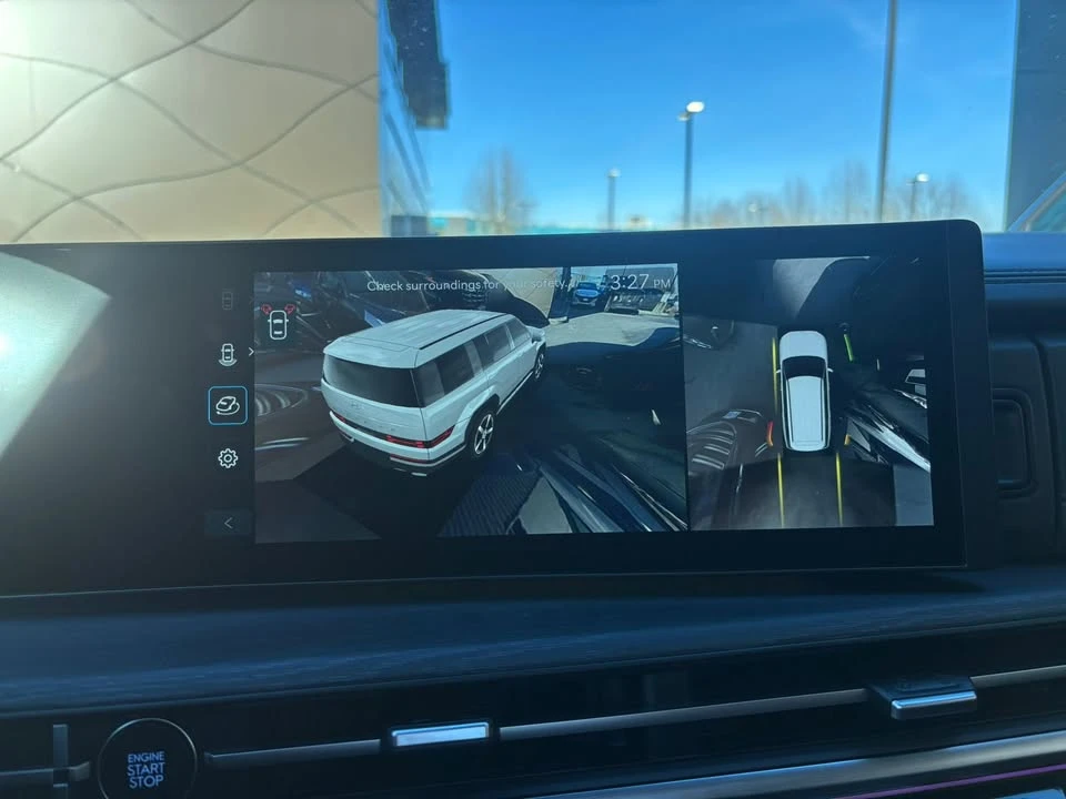 2025 Hyundai Santa Fe - Image 10 of 19