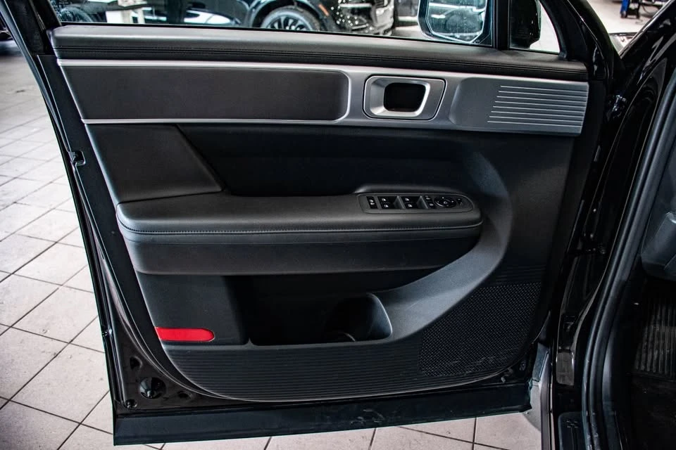 2025 Hyundai Santa Fe - Image 19 of 19