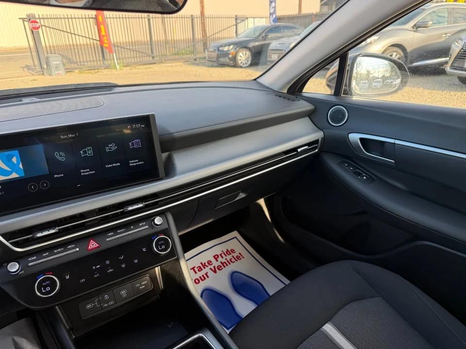 2025 Hyundai Sonata - Image 12 of 20
