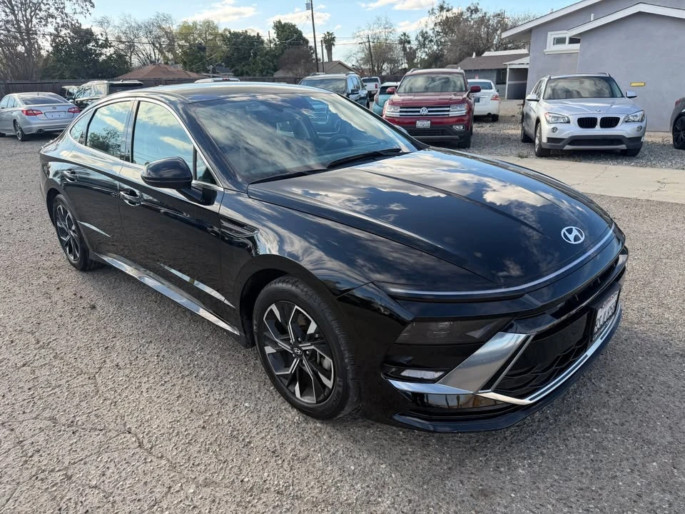 2025 Hyundai Sonata - Image 2 of 20
