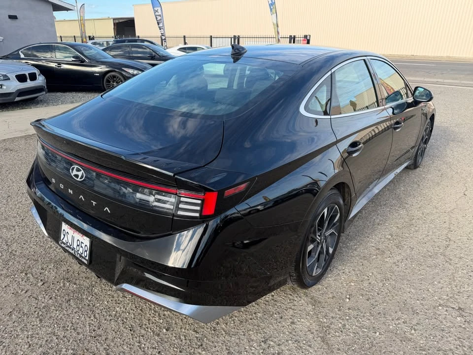 2025 Hyundai Sonata - Image 4 of 20