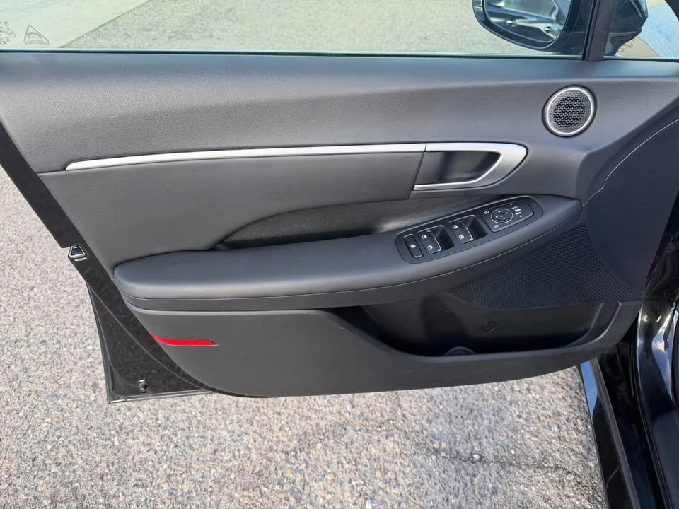 2025 Hyundai Sonata - Image 13 of 20