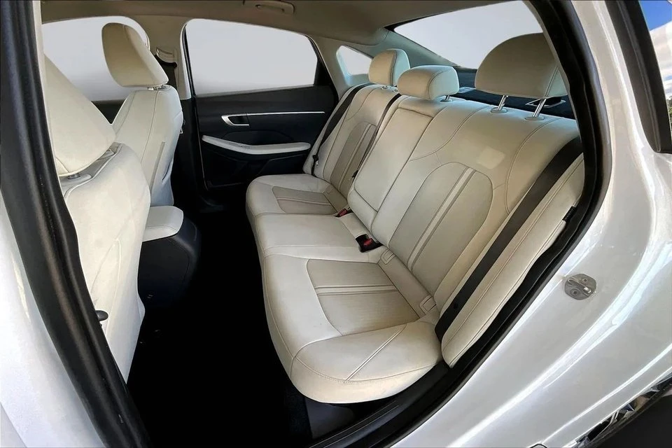 2025 Hyundai Sonata - Image 19 of 20
