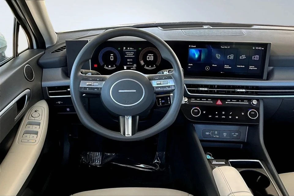 2025 Hyundai Sonata - Image 8 of 20
