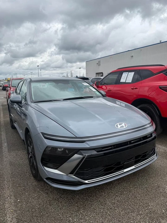 2025 Hyundai Sonata - Image 3 of 8