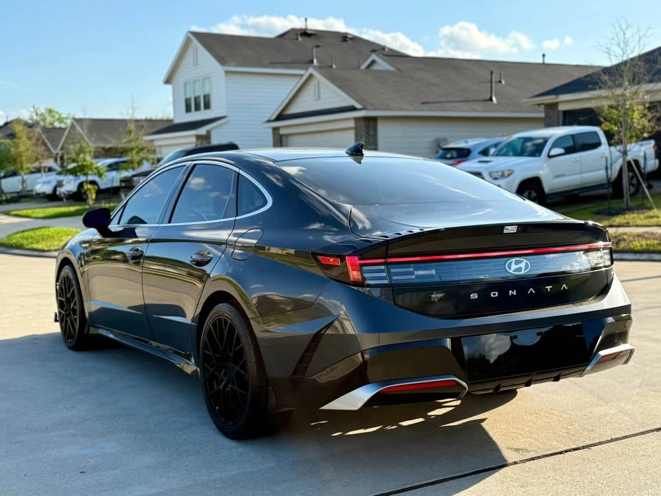 2025 Hyundai Sonata - Image 4 of 12