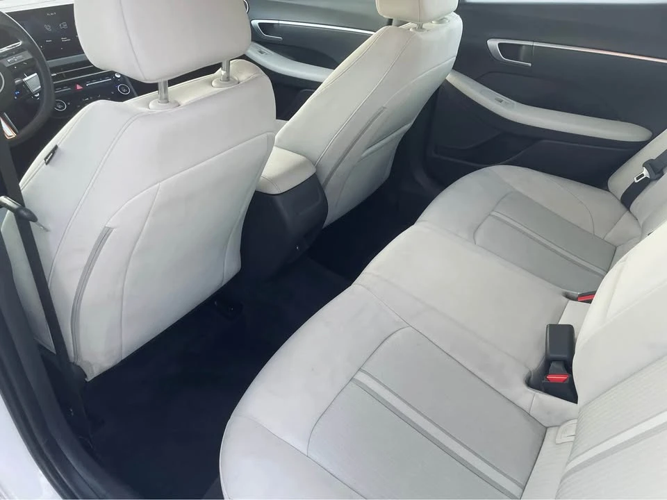 2025 Hyundai Sonata - Image 10 of 10