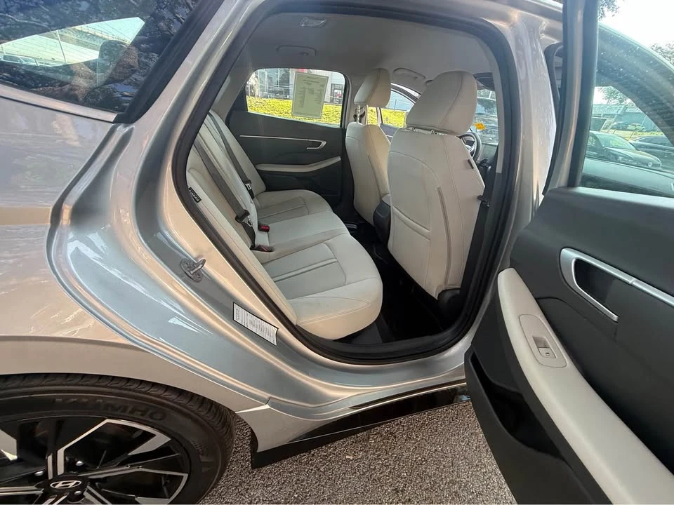2025 Hyundai Sonata - Image 12 of 13