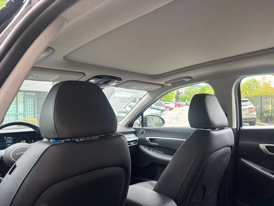 2025 Hyundai Sonata - Image 9 of 14
