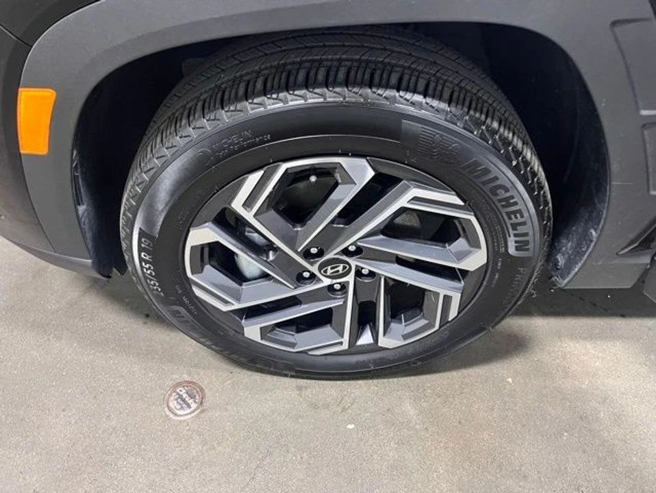 2025 Hyundai Tucson - Image 8 of 20