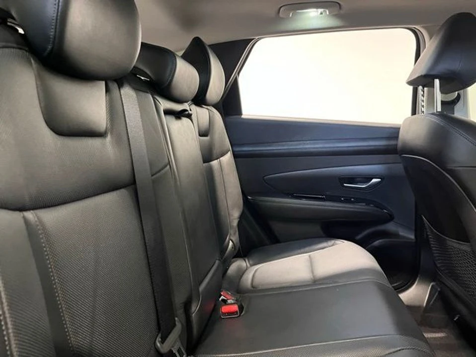 2025 Hyundai Tucson - Image 14 of 20