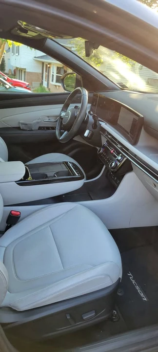 2025 Hyundai Tucson - Image 7 of 12