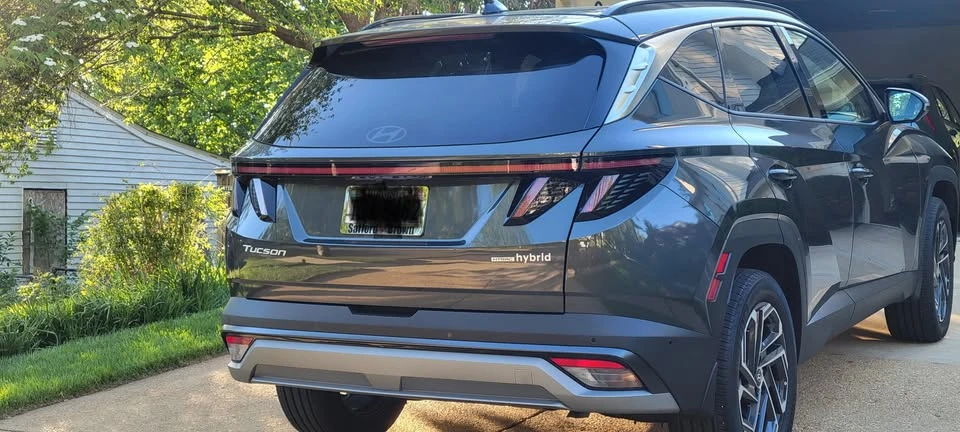 2025 Hyundai Tucson - Image 2 of 12