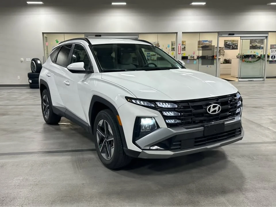 2025 Hyundai Tucson - Image 10 of 20