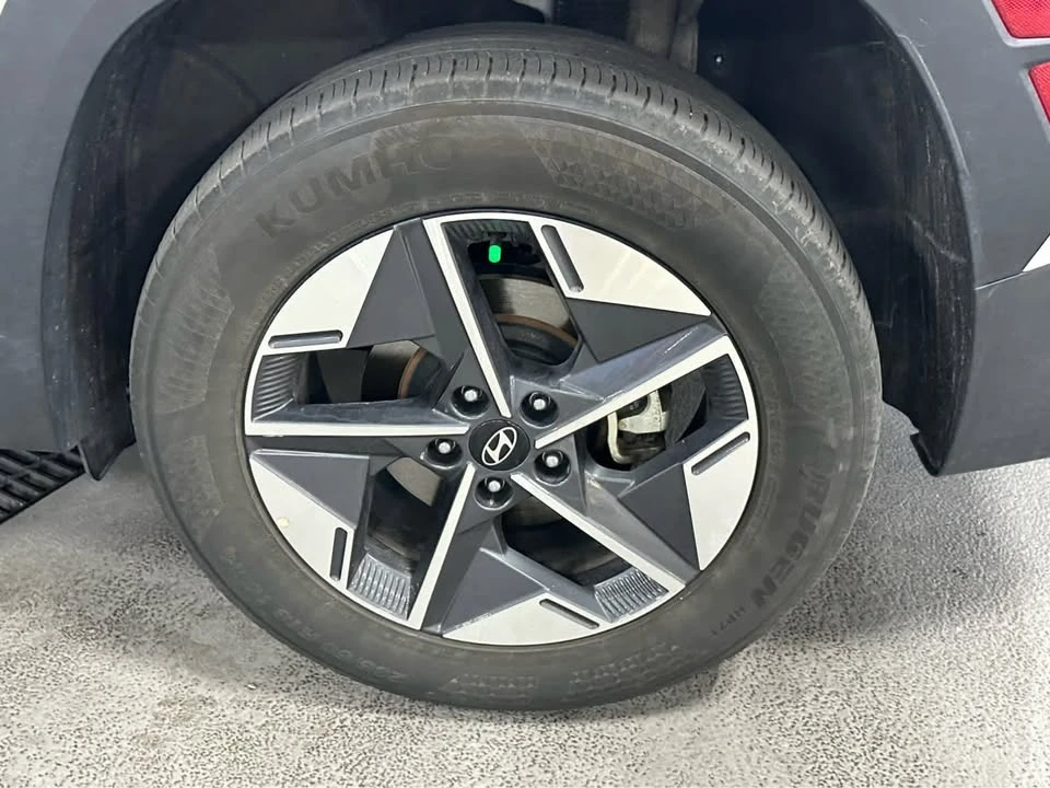 2025 Hyundai Tucson - Image 14 of 20