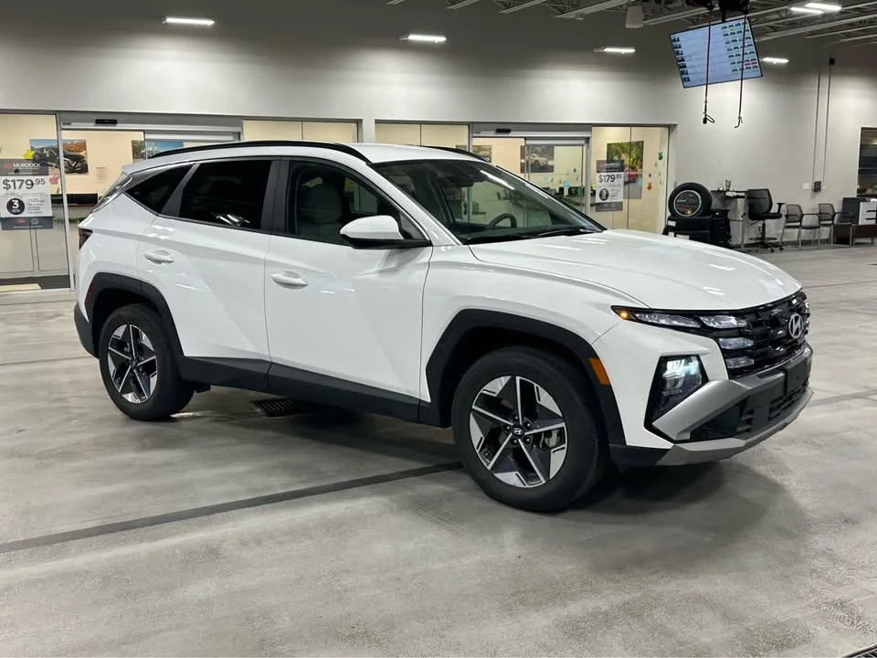 2025 Hyundai Tucson - Image 9 of 20