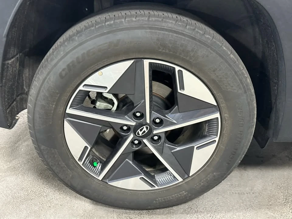 2025 Hyundai Tucson - Image 15 of 20