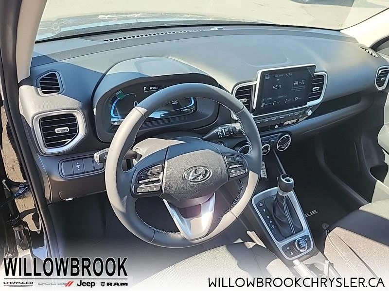 2025 Hyundai Venue - Image 10 of 14