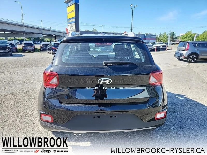 2025 Hyundai Venue - Image 8 of 14